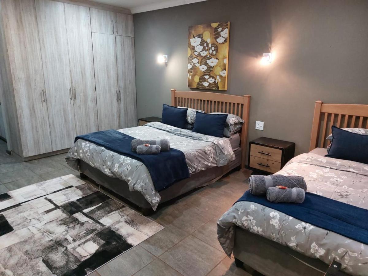 Wisteria Lane Guesthouse Postmasburg Экстерьер фото