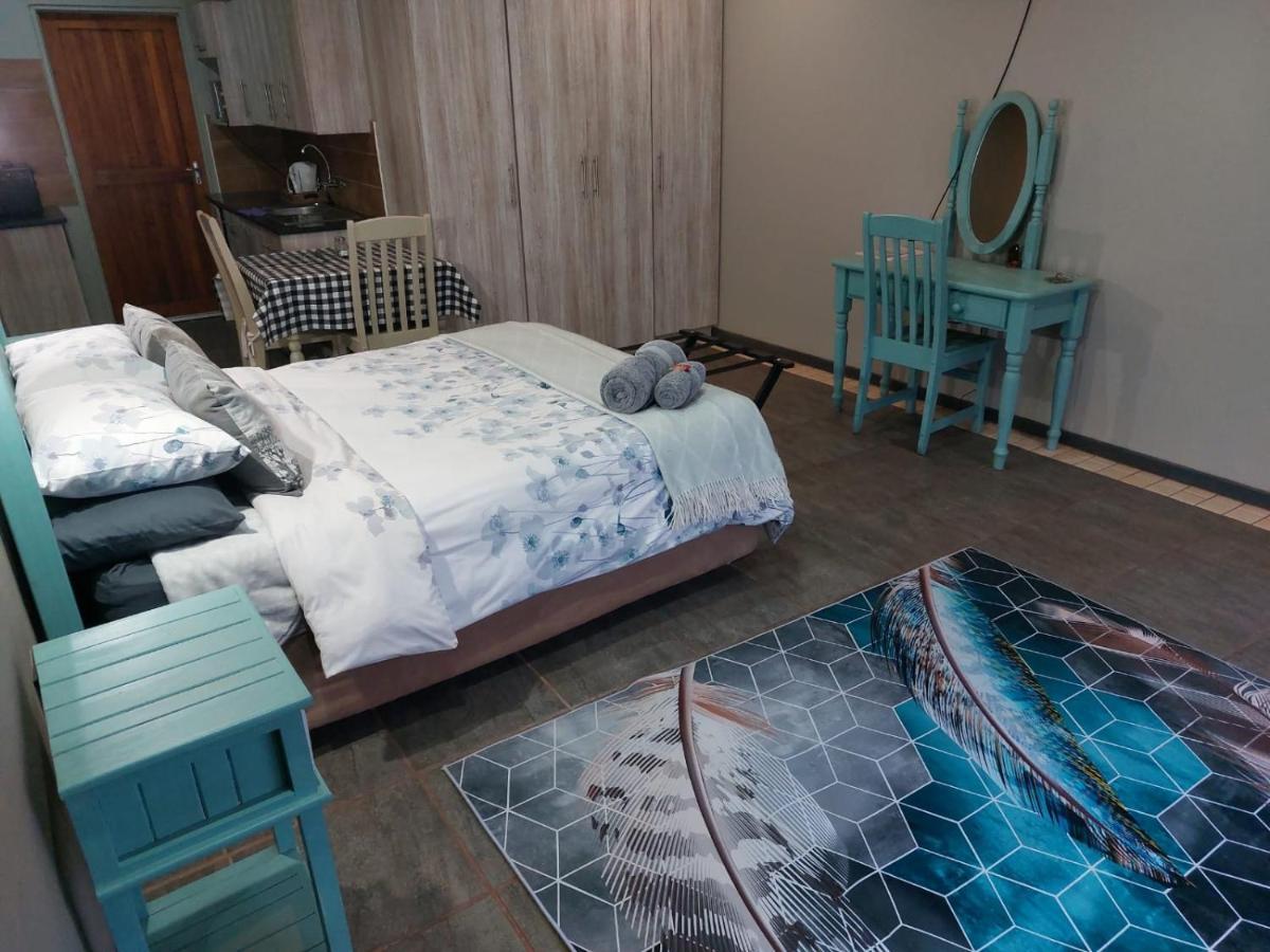 Wisteria Lane Guesthouse Postmasburg Экстерьер фото