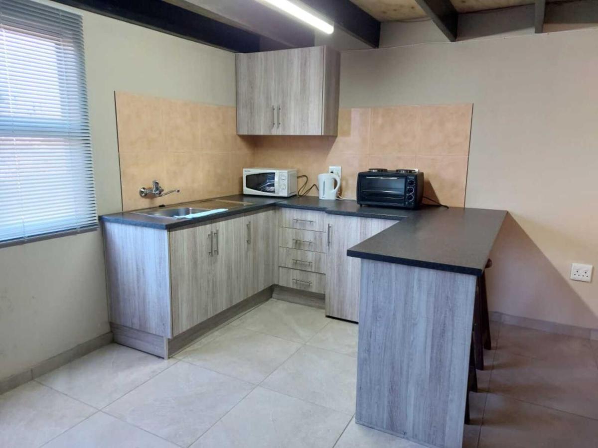 Wisteria Lane Guesthouse Postmasburg Экстерьер фото
